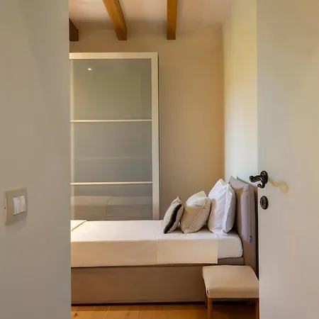 Massoni Wine Relais, * بسكييرا ديل غاردا