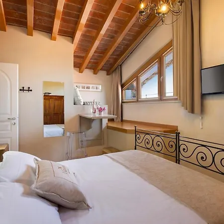 Massoni Wine Relais, *