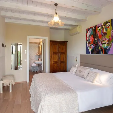 فيلة Massoni Wine Relais, *