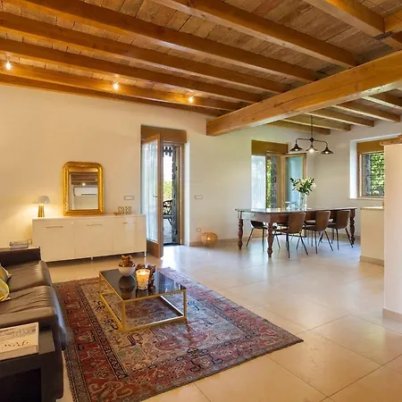 Massoni Wine Relais, *